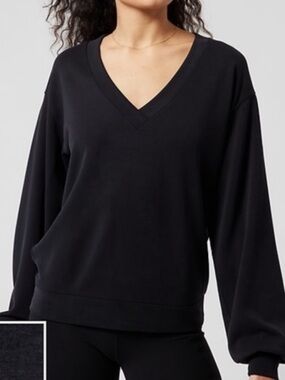 Athleta Women's Black Seasoft Modal V-Neck Pullover Sweatshirt Size Small